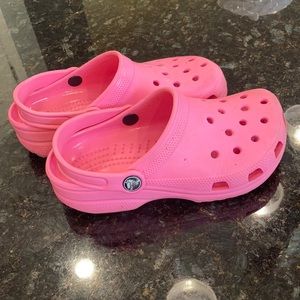 Girls pink Crocs